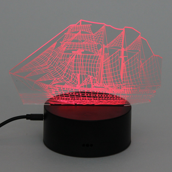 Светильник ночник "3D-Корабль" на пластиковой подставке, с включателем USB