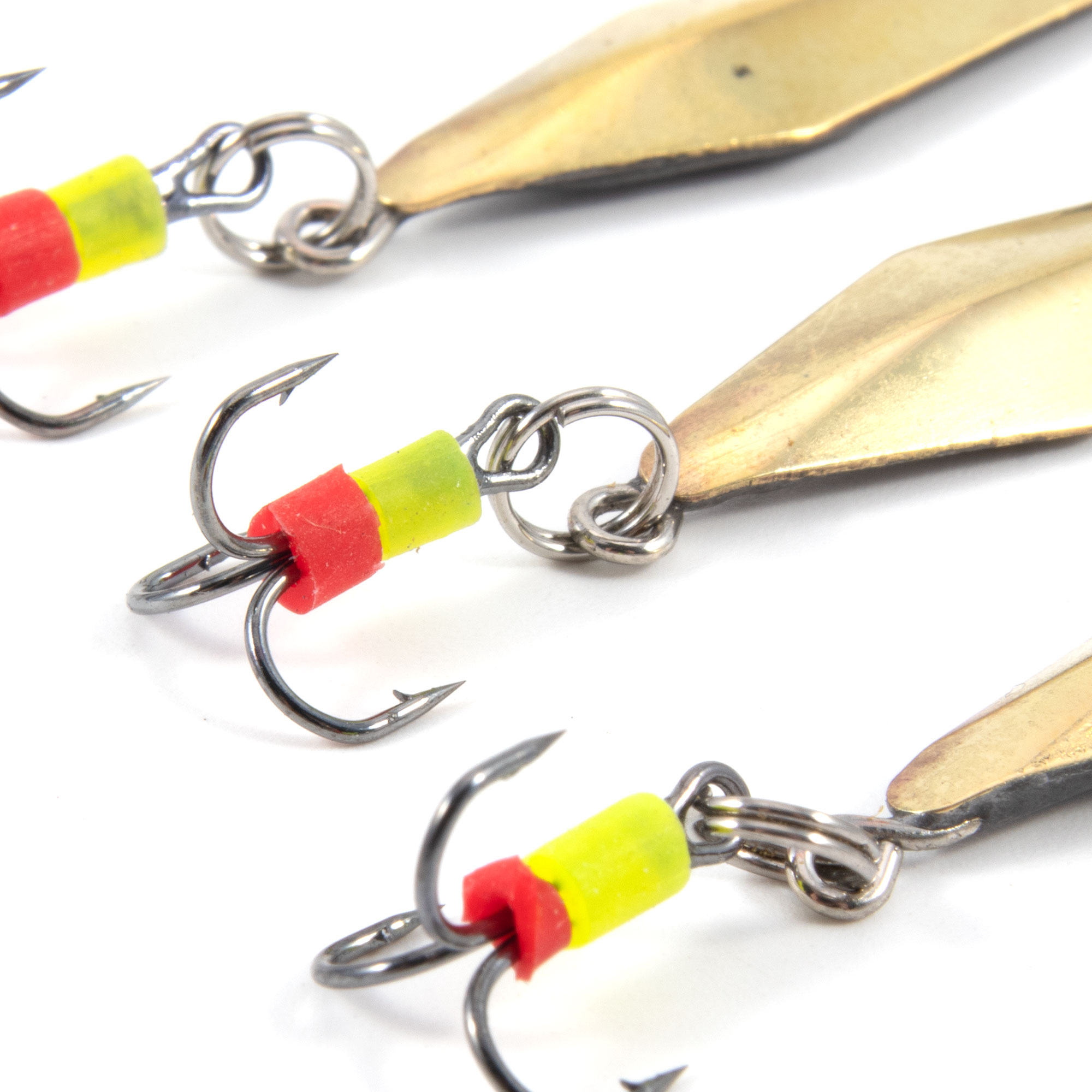 Блесна вертикальная "Яман" Скат с тройником ,размер 33 мм, вес 2,7 г, цвет латунь (уп.3 шт.)/150/