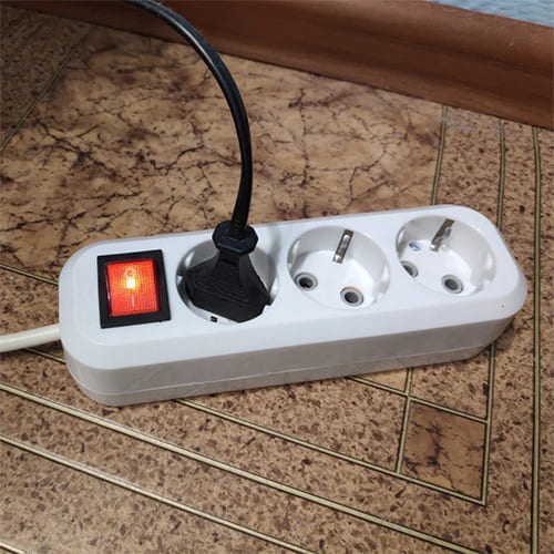 яяяУдлинитель 5-местн 5 м  с заземлением "Smartbuy" 16А/3,5кВт  ПВС 3х1 мм² (1/)