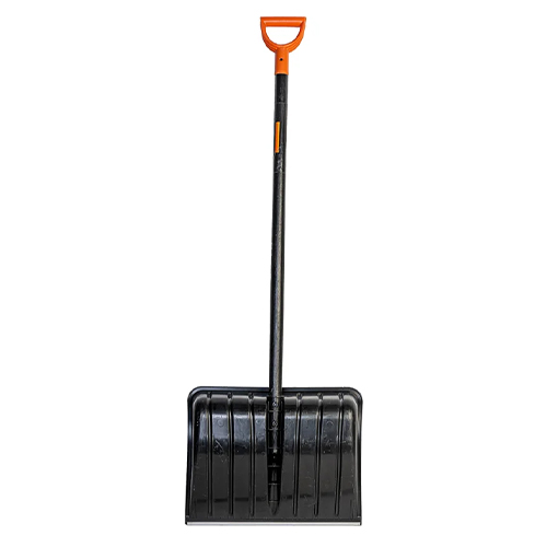 Лопата для снега 500х390 мм Finland широкая, деревянный окрашенный лакиров. черенок в/с 1358-Ч, 1/10