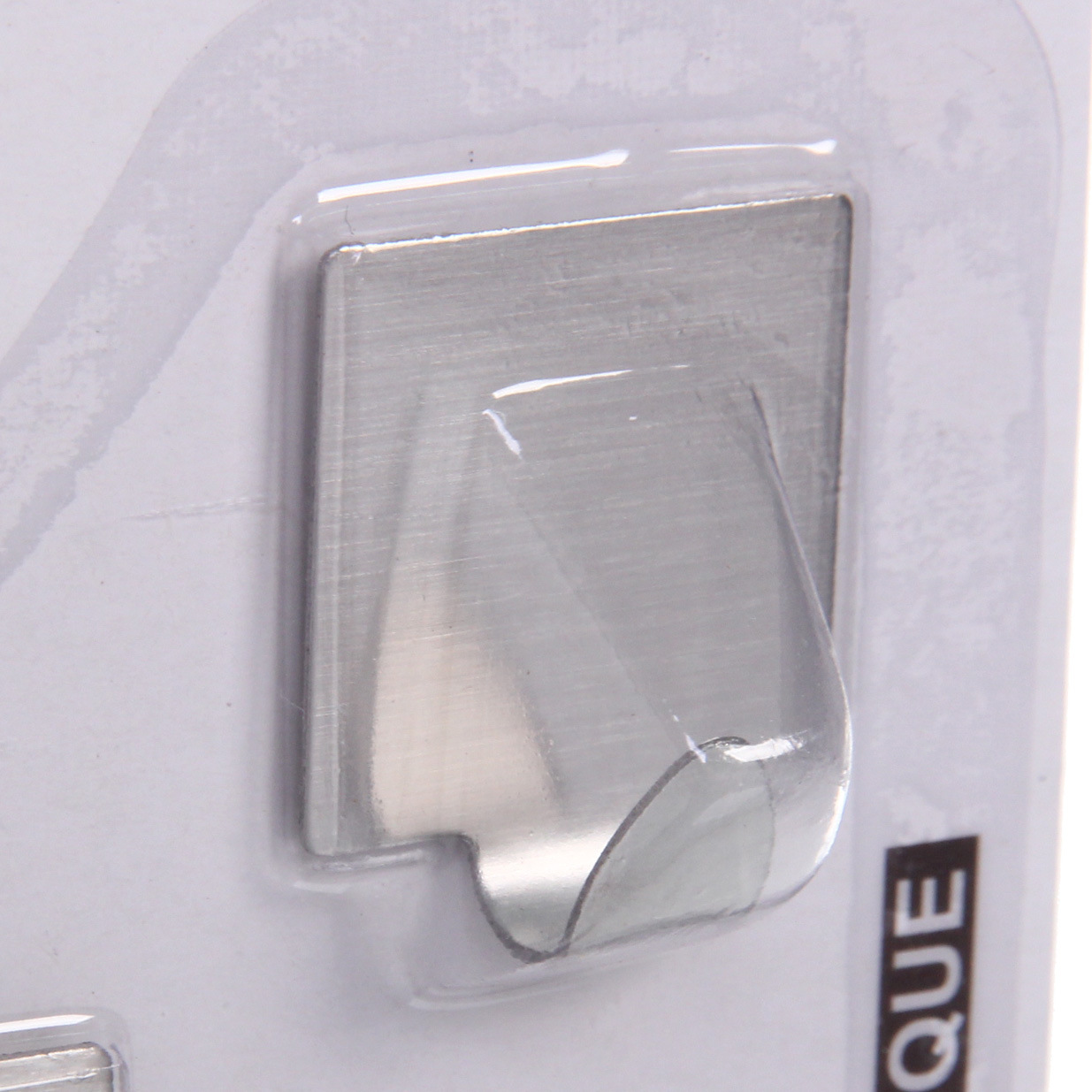 Крючки в наборе 4шт из нержавеющей стали на липкой основе "БАСТОФ",  форма квадрат, нагрузка 2кг/2,5см