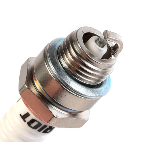 Свечи PATRIOT L8RTC-B в блистере для 2-х тактных двигателей шестигранник 19