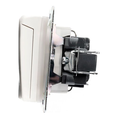 Розетка с заземлением и крышкой 16А, белая "Нептун" (SBE-05w-16-S1-ZK)