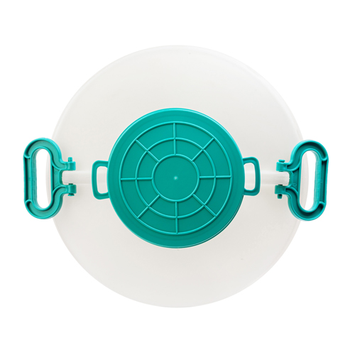 яяяКанистра пластм 75л "Бочонок" 75л с навесными ручками (Альтернатива) М1008 (1/2)