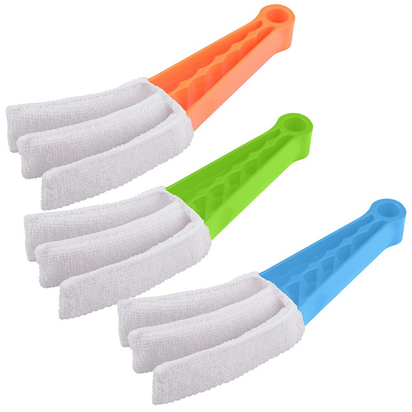 Щетка д/жалюзи. Длина 20 см. 3 цв