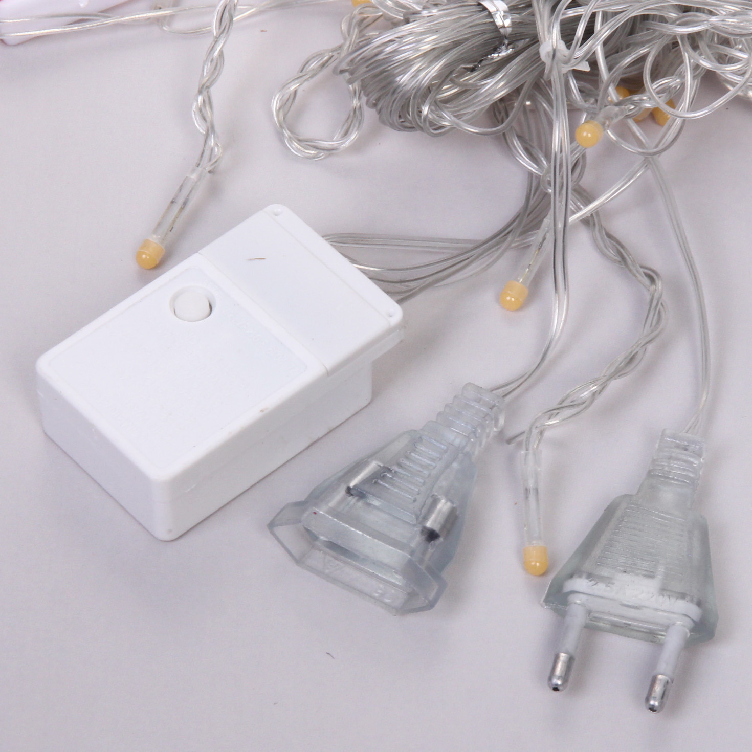 Гирлянда для дома БАХРОМА "LOVE" ш2,5м* в0,45/0,65м 90 ламп LED, прозрачн.пров, 8 режимов, IP-20, Теплый белый (возможность соединения)