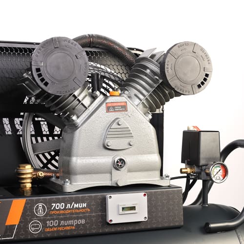Компрессор PATRIOT KRX 700 L100 D, поршневой, ременной, масляный, 700 л/мин, 100 л, 10 бар, 4 кВт, 400 В