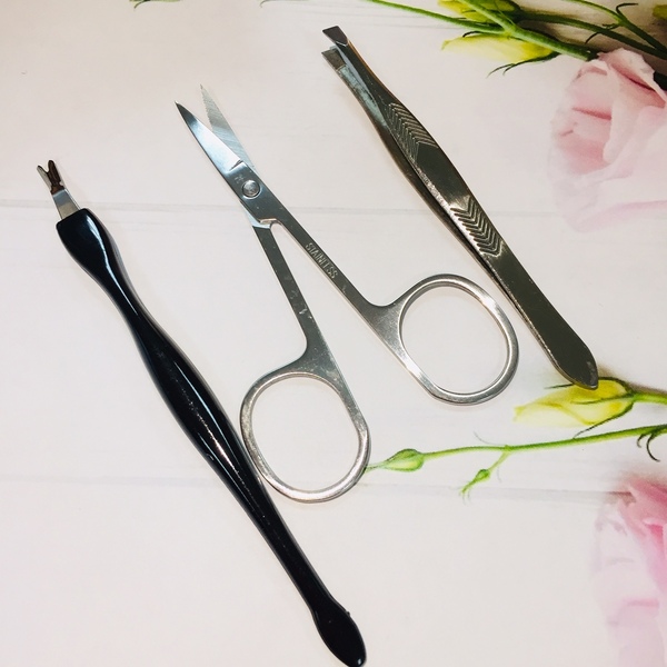 Маникюрный набор на блистере, 3 предмета "Ultramarine" (триммер, ножницы и пинцет)