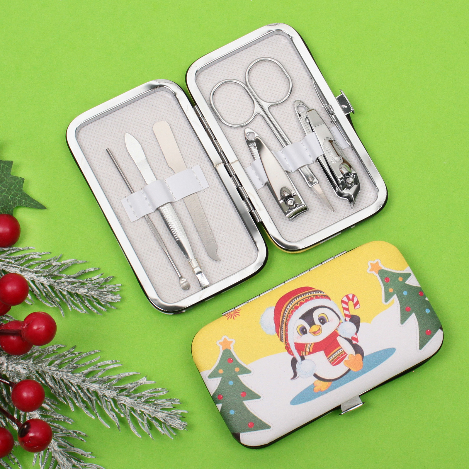 Набор для маникюра в футляре 6 предметов "Пингвинёнок Лучик!",11*6,5см (разработка РЦ Восток / пакет с подвесом)