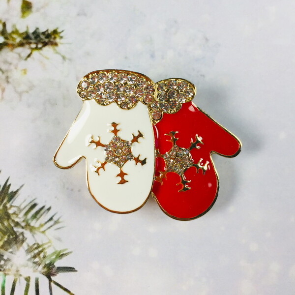Брошь "Новогодняя Коллекция- Чудесные варежки" 3*4,5 см