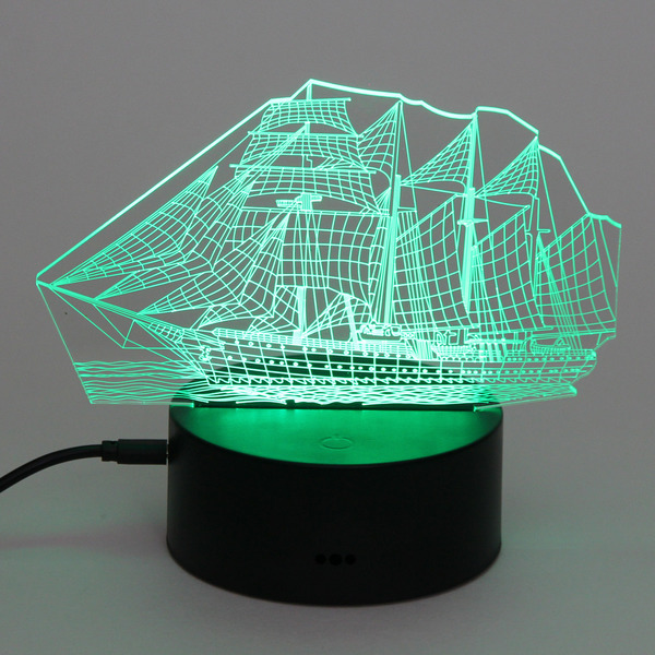 Светильник ночник "3D-Корабль" на пластиковой подставке, с включателем USB