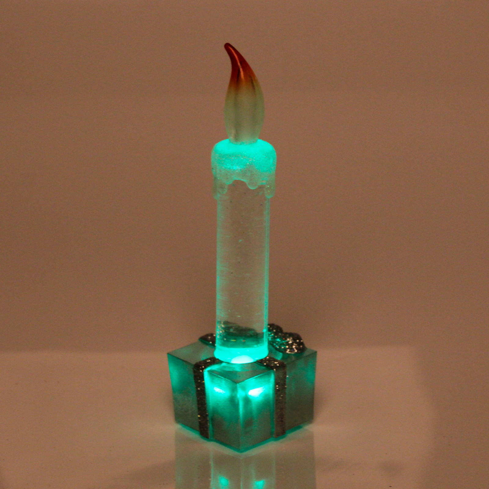 Сувенир с подсветкой "Свеча праздничная" 15 см, серебро