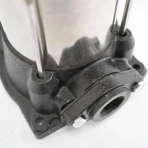 Насос вертикальный многоступенчатый UNIPUMP VM 2-11 (Qном 2 м3/ч, Нном 89 м, 1"x 1", 2,2 кВт)