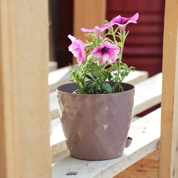 Горшок для цветов пластиковый 1л d-13,5см "Румба" мокко