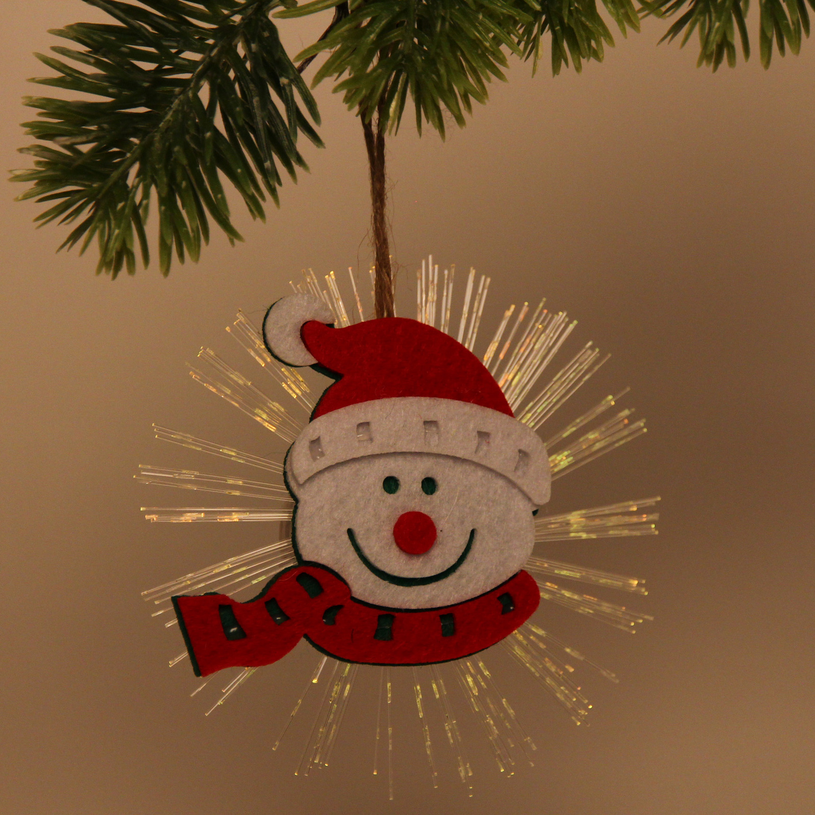 Сувенир с подсветкой "Снеговик в колпачке" 10 см