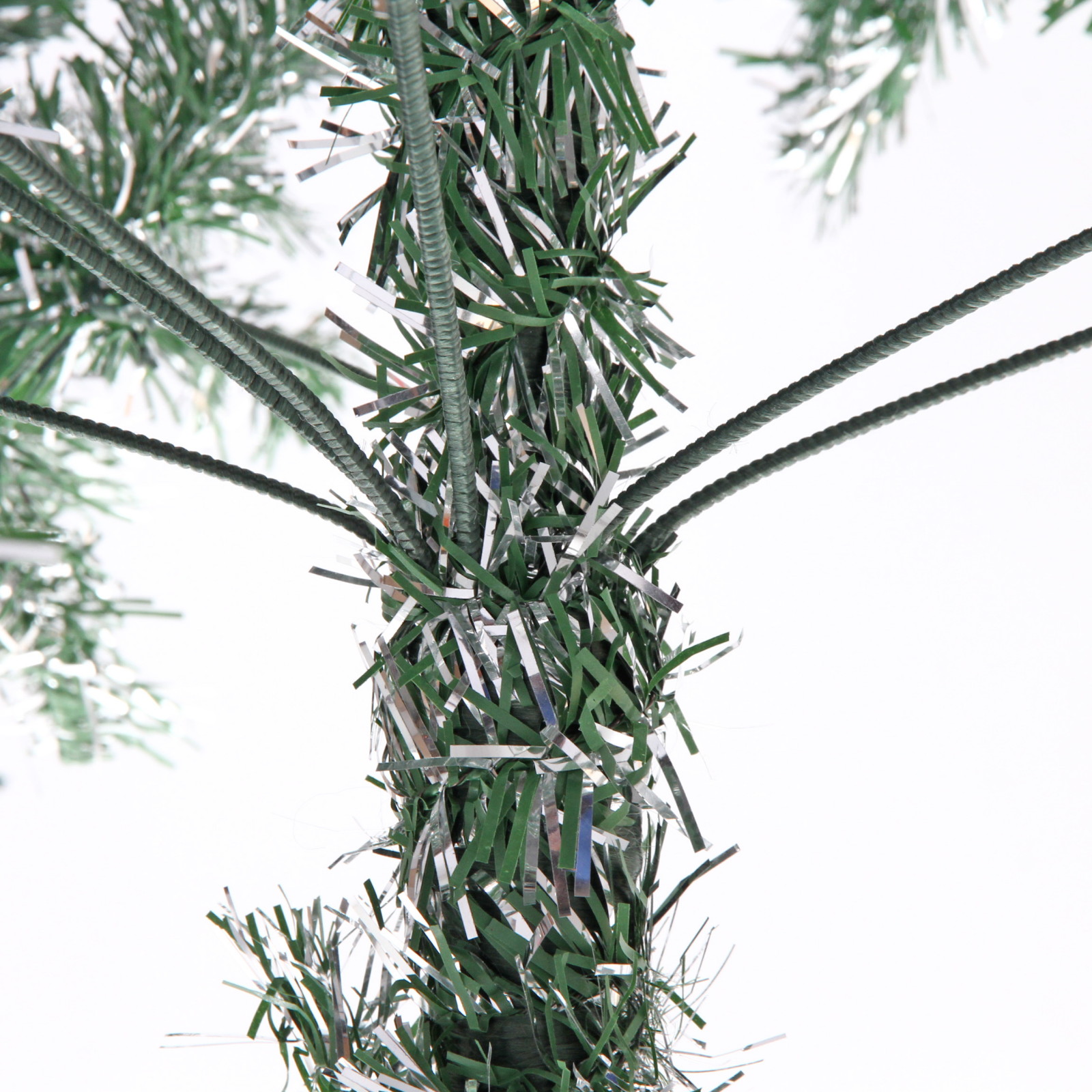 Ёлка "Серебряная дымка" 210 см, ПВХ зеленый с серебром (900 веток) 