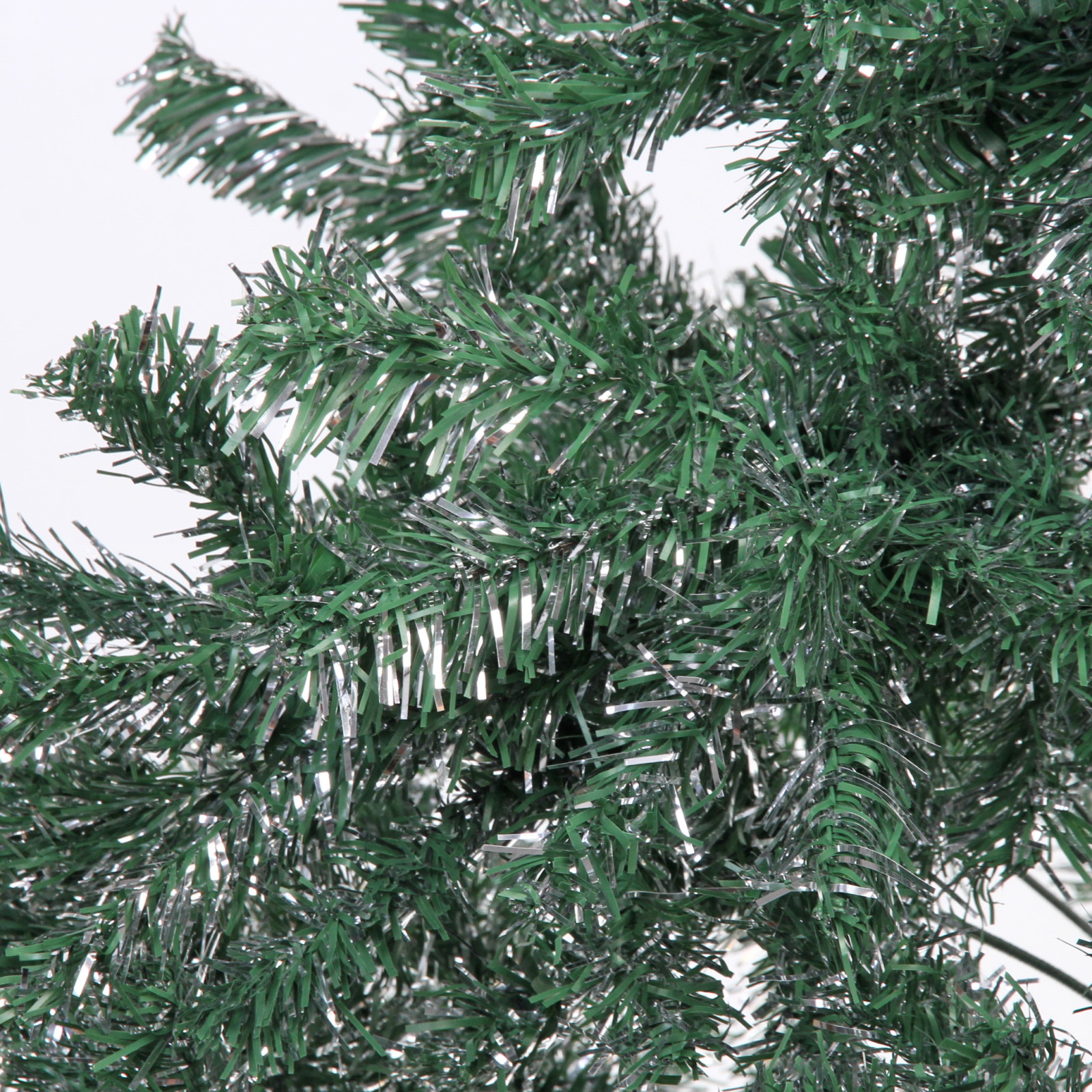 Ёлка "Серебряная дымка" 210 см, ПВХ зеленый с серебром (900 веток) 