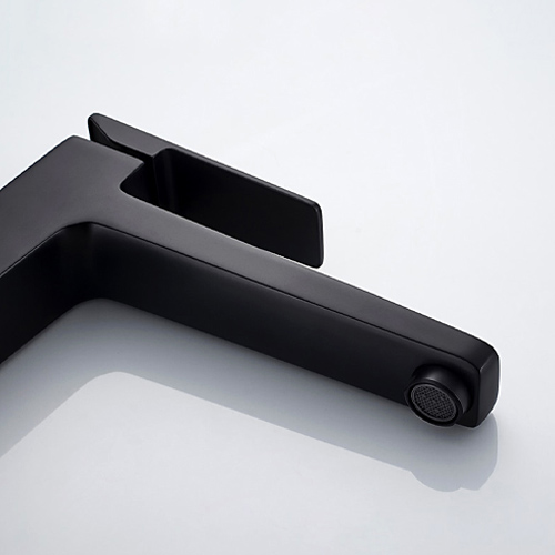 Смеситель для раковины LEDEME шар. 40 мм 1178В черный, 1/10