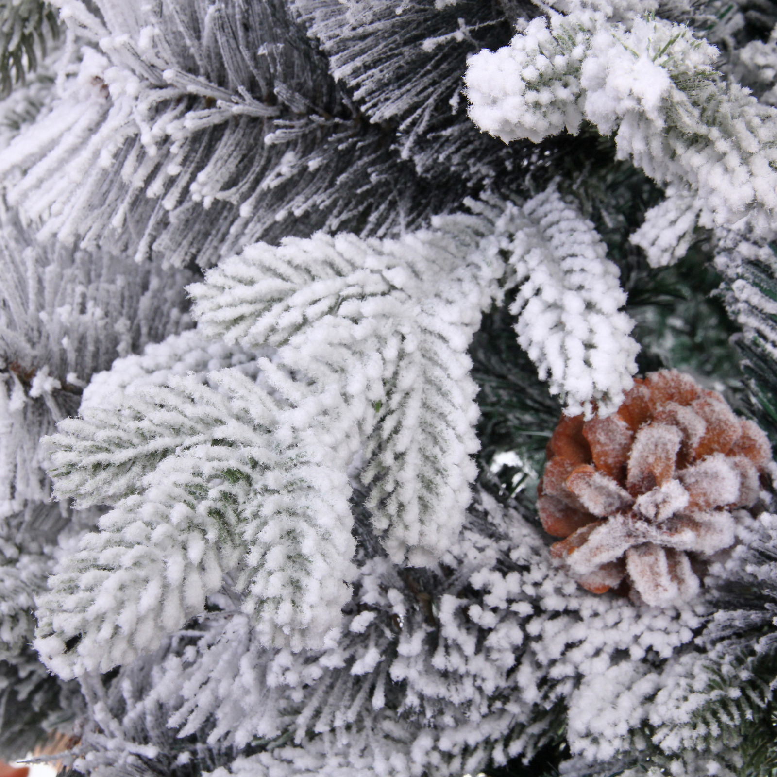 Ёлка "Снежная рапсодия" 210 см, ПВХ+Леска, шишки, белый иней (1100 веток)