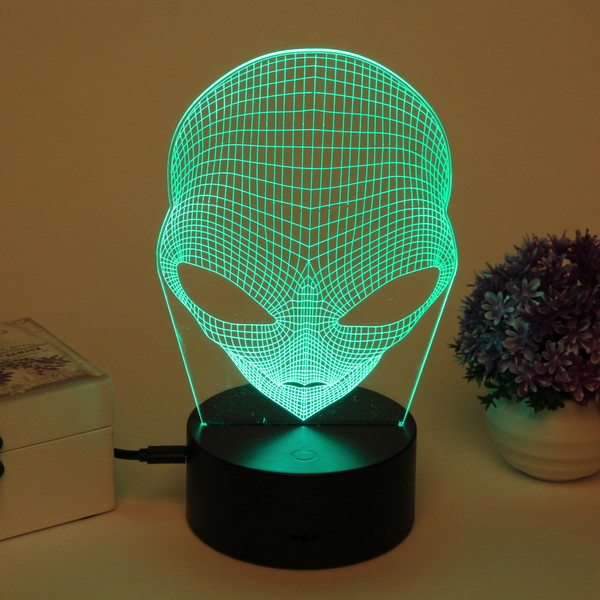 Светильник ночник "3D-Пришелец" на пластиковой подставке, с включателем USB