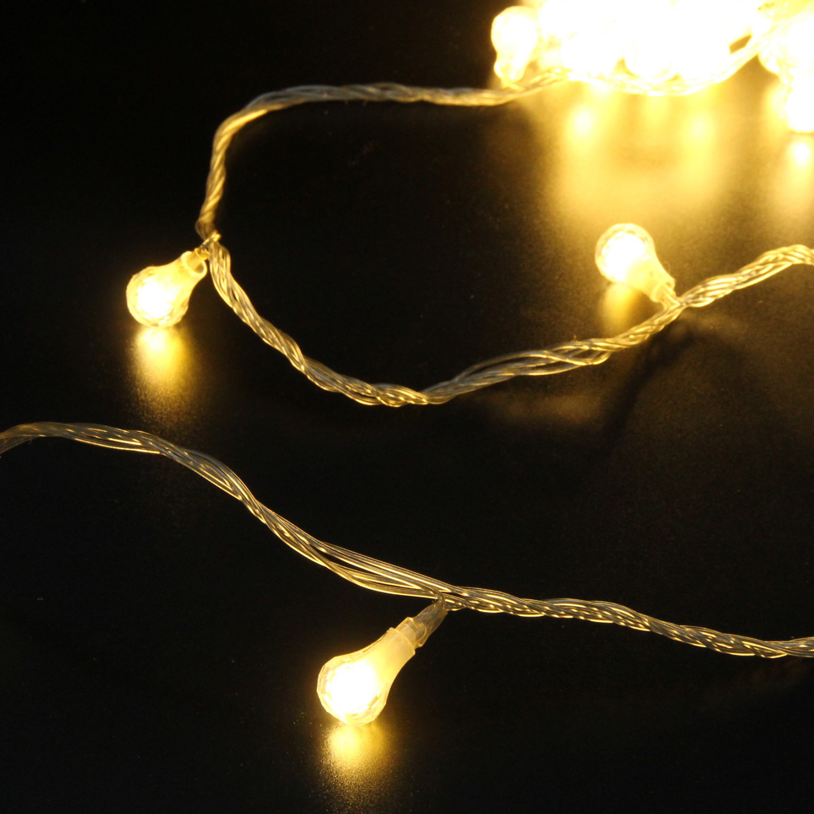 Гирлянда для дома НИТЬ "Сияющая капля" 10 м 60 ламп LED, прозр.пров, 8 реж,IP-20, Теплый белый (возможность соединения)