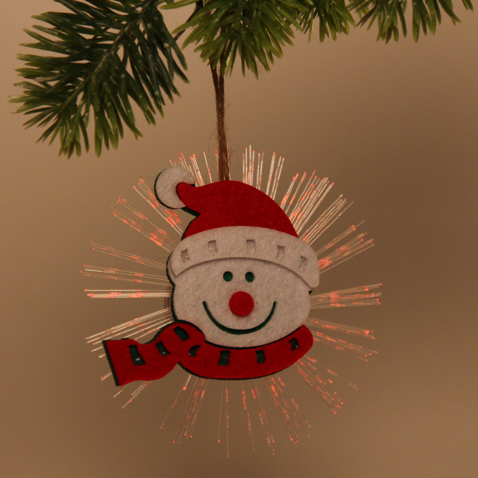 Сувенир с подсветкой "Снеговик в колпачке" 10 см