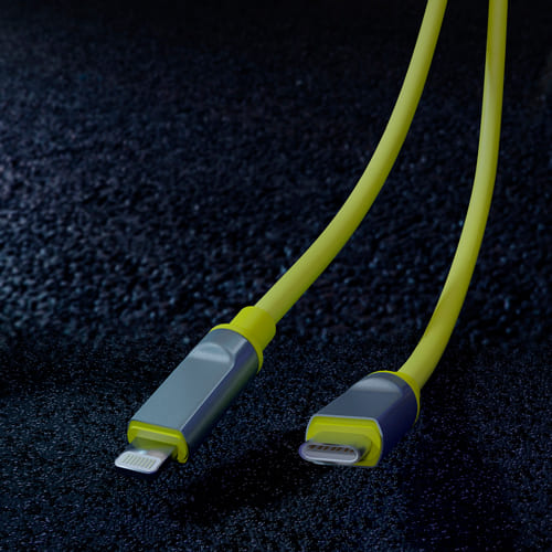 Кабель для зарядки и передачи, супертолстый BOLD TYPE C - LIGHTNING желтый, 3А, TPE, 1 м, Smartbuy