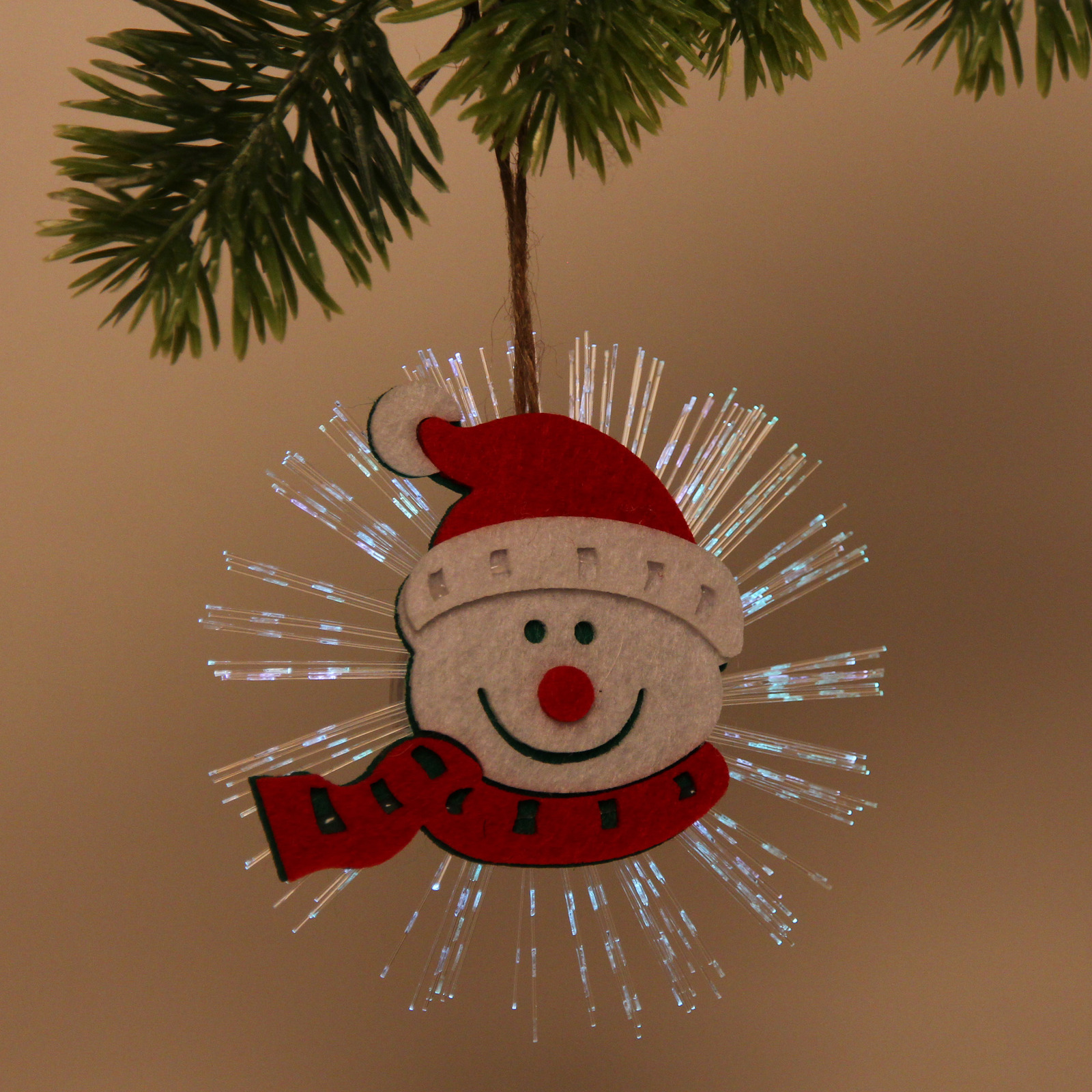 Сувенир с подсветкой "Снеговик в колпачке" 10 см