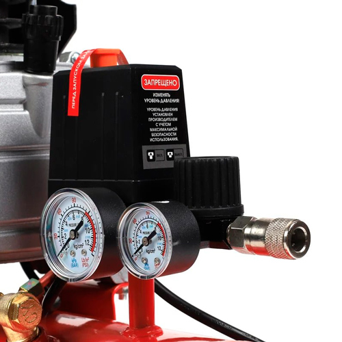 Компрессор Победа поршневой масляный KM 24-230, 230 л/мин, 8 бар, 1500 Вт, 24 л, быстросъемный 1/4