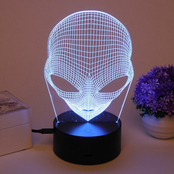 Светильник ночник "3D-Пришелец" на пластиковой подставке, с включателем USB